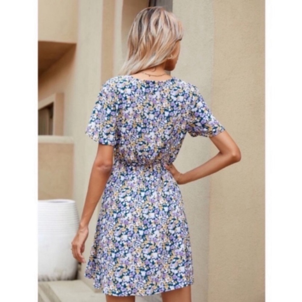 V NECK FLOWER PRINT A LINE DRESS - Picture 4 of 9